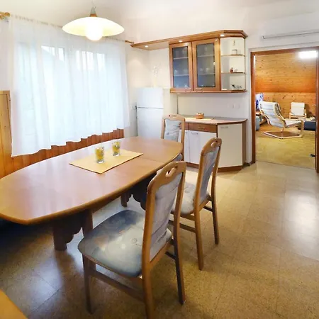 Apartma Zigmund * Cerknica